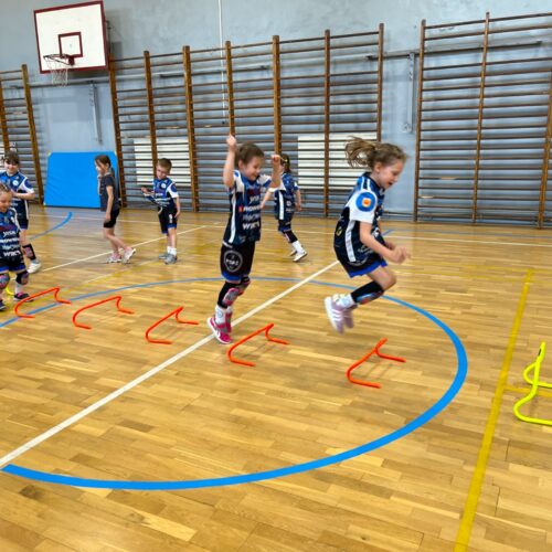 Czwartkowy przegląd grup siatkarskich – Siatkarskie Przedszkole i Kinderki!