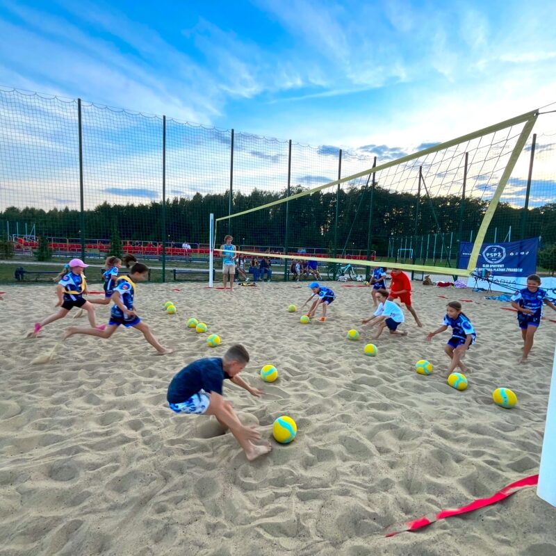 Wtorkowy trening grup: Siatkarskie Przedszkole i Kinderki