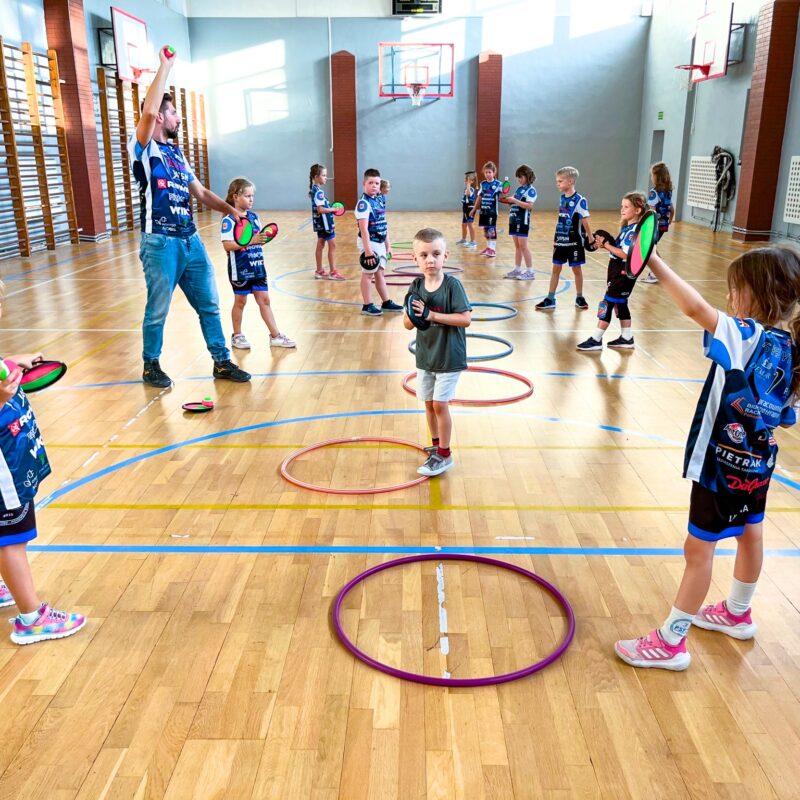 Czwartkowy przegląd grup: Siatkarskie Przedszkole i Kinderki