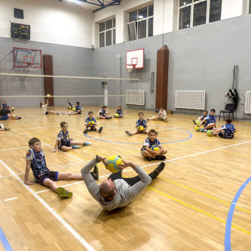 Czwartkowy przegląd grup: Siatkarskie Przedszkole, Iskierki i Kinderki