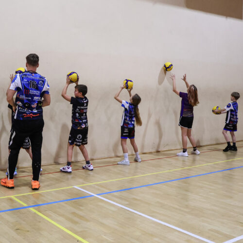 Poniedziałkowy trening grup: Iskierek, Kinderek, Smasher i Amatorzy